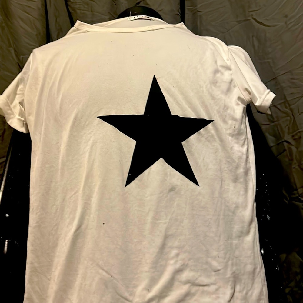 T-shirt large